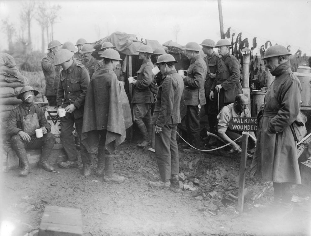 A YMCA stall supplies hot drinks to New Zealand walking wounded at St Jean. 5 October 1917.